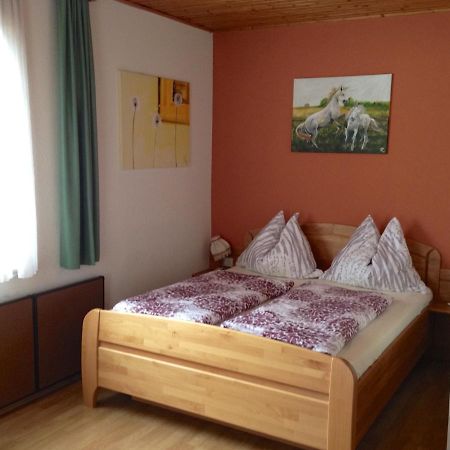 Ferienwohnungen Pernull Waidegg Habitación foto