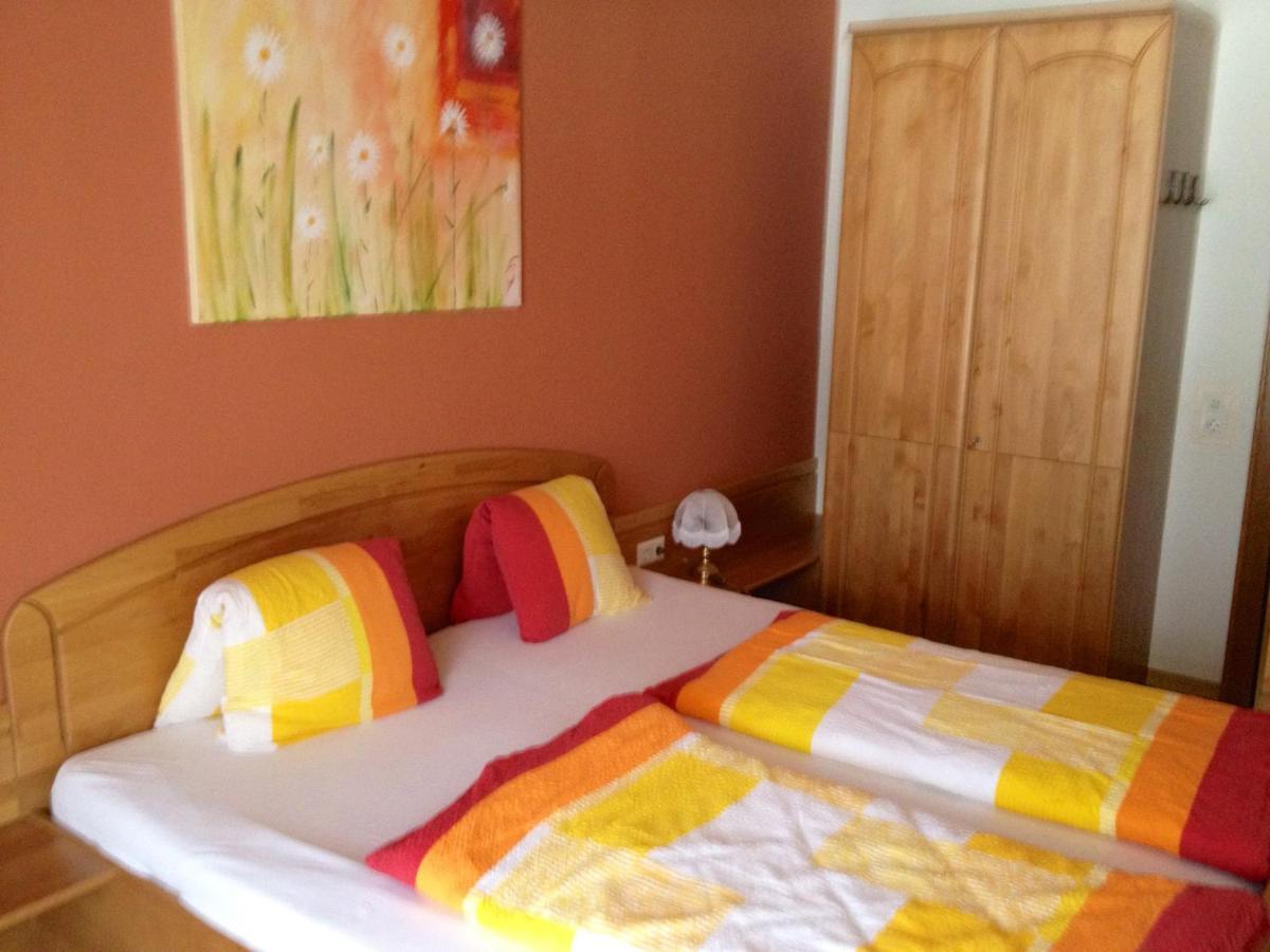 Ferienwohnungen Pernull Waidegg Habitación foto
